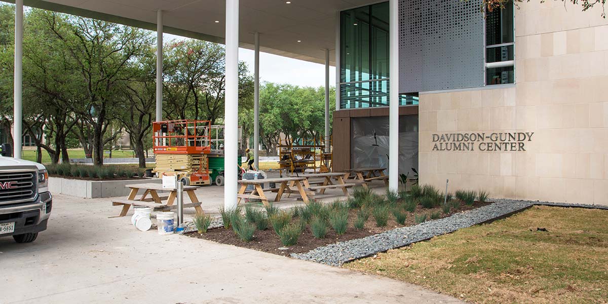 Construction at the alumni center